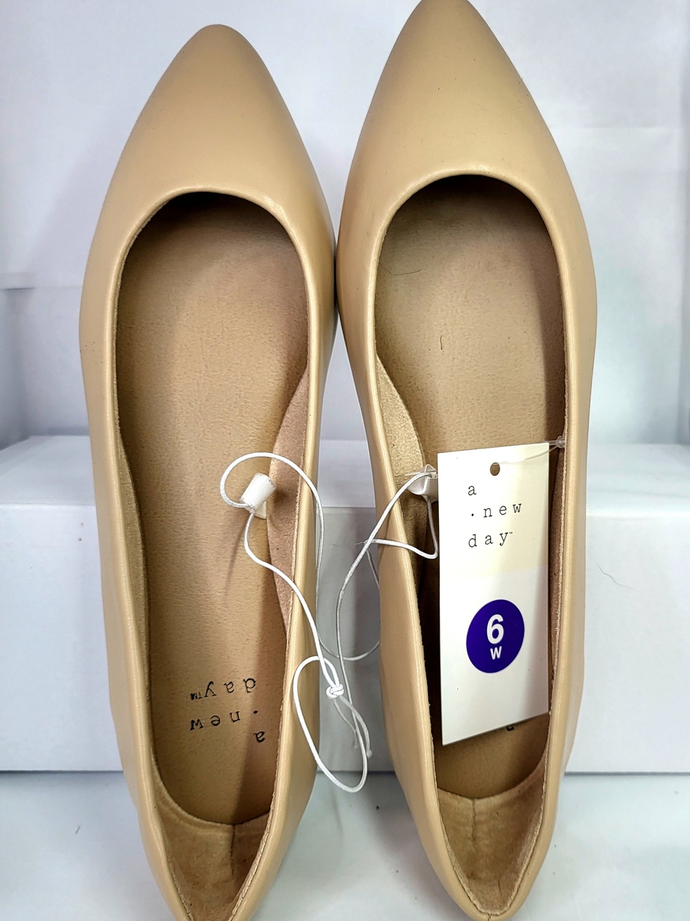 NIB! a new day, 'Corinna' Pointed Toe Ballet Flats Birch - Size 6
